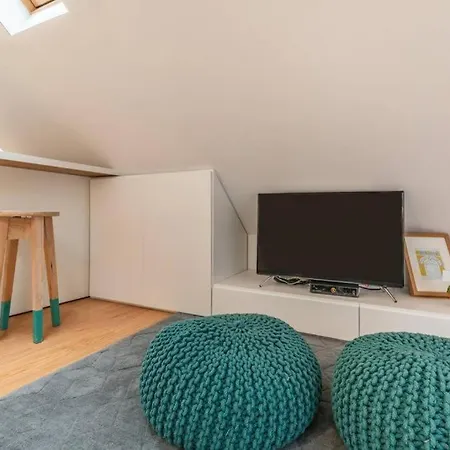 My Fair - Bica Charm * Lisbon